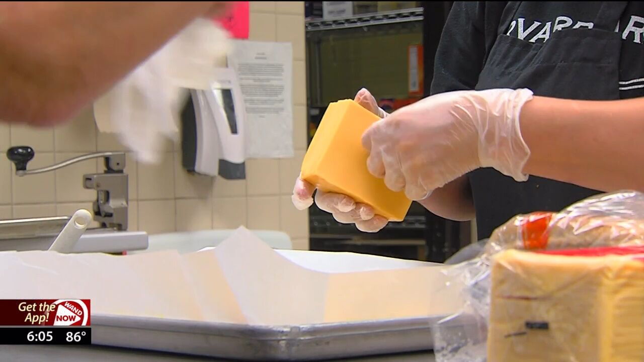District 186 provides free breakfast and lunch for all Springfield kids